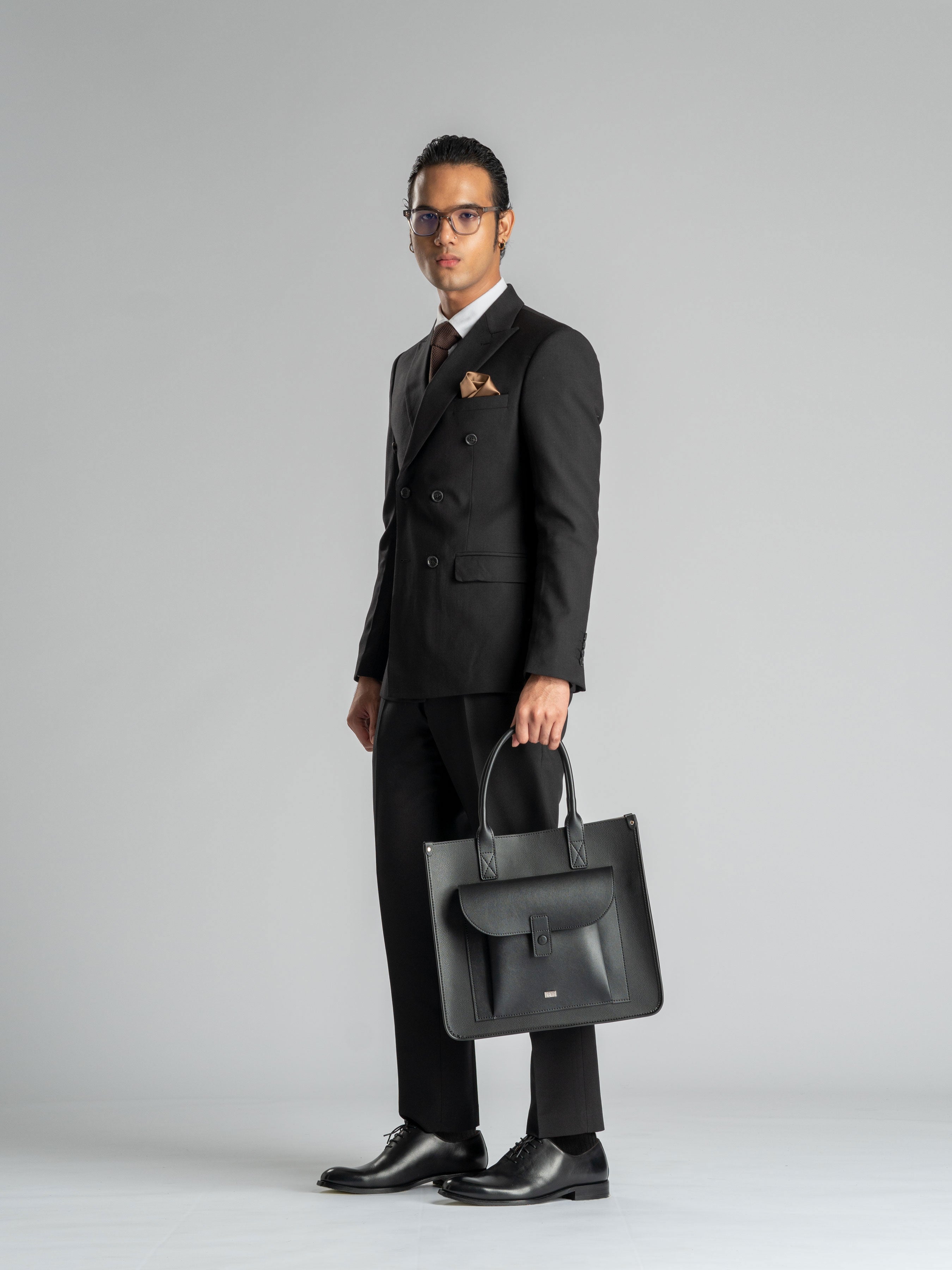 Ares Tote Bag - Black Plain