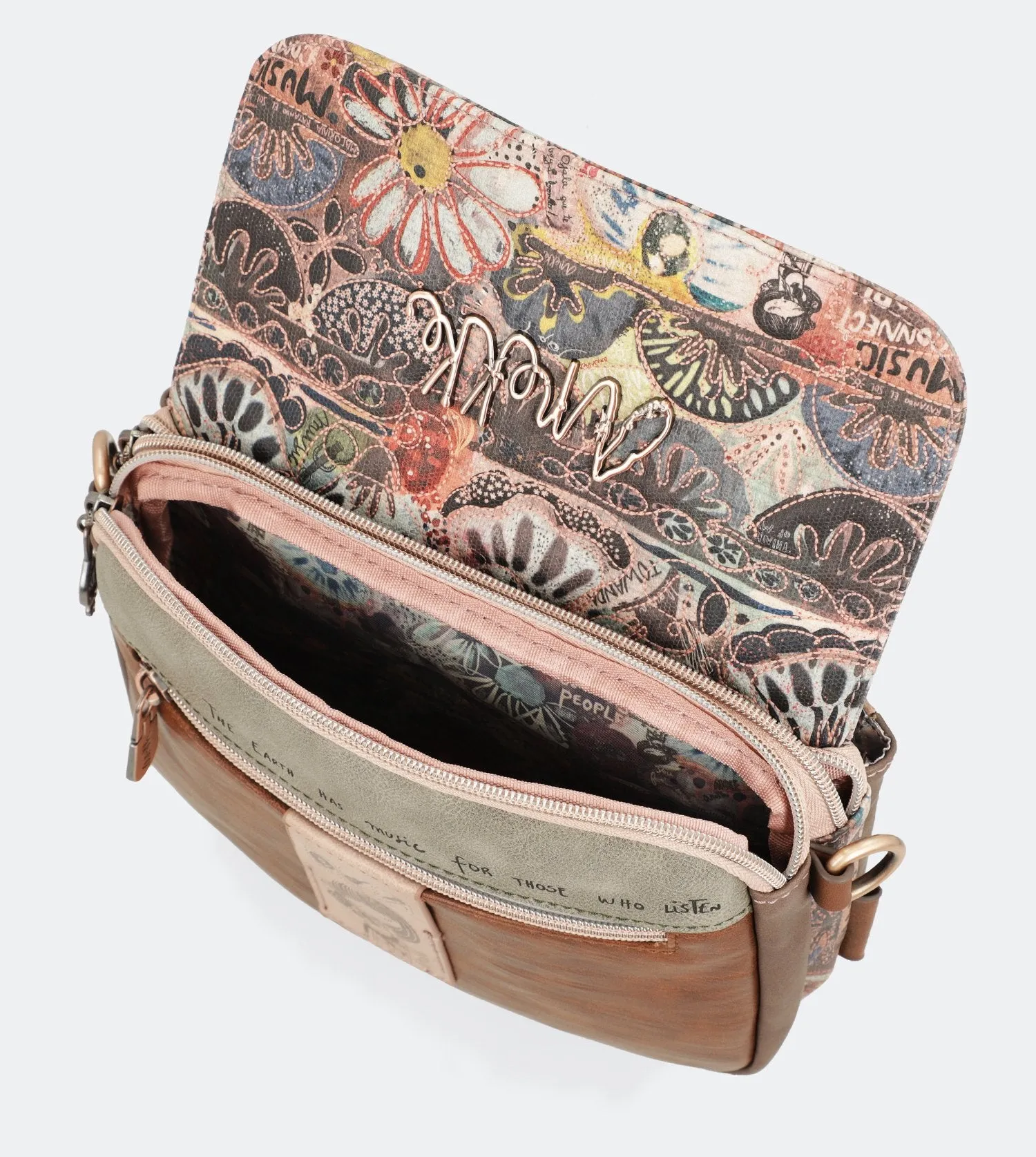 Ixchel Crossbody bag with a zip and a flap