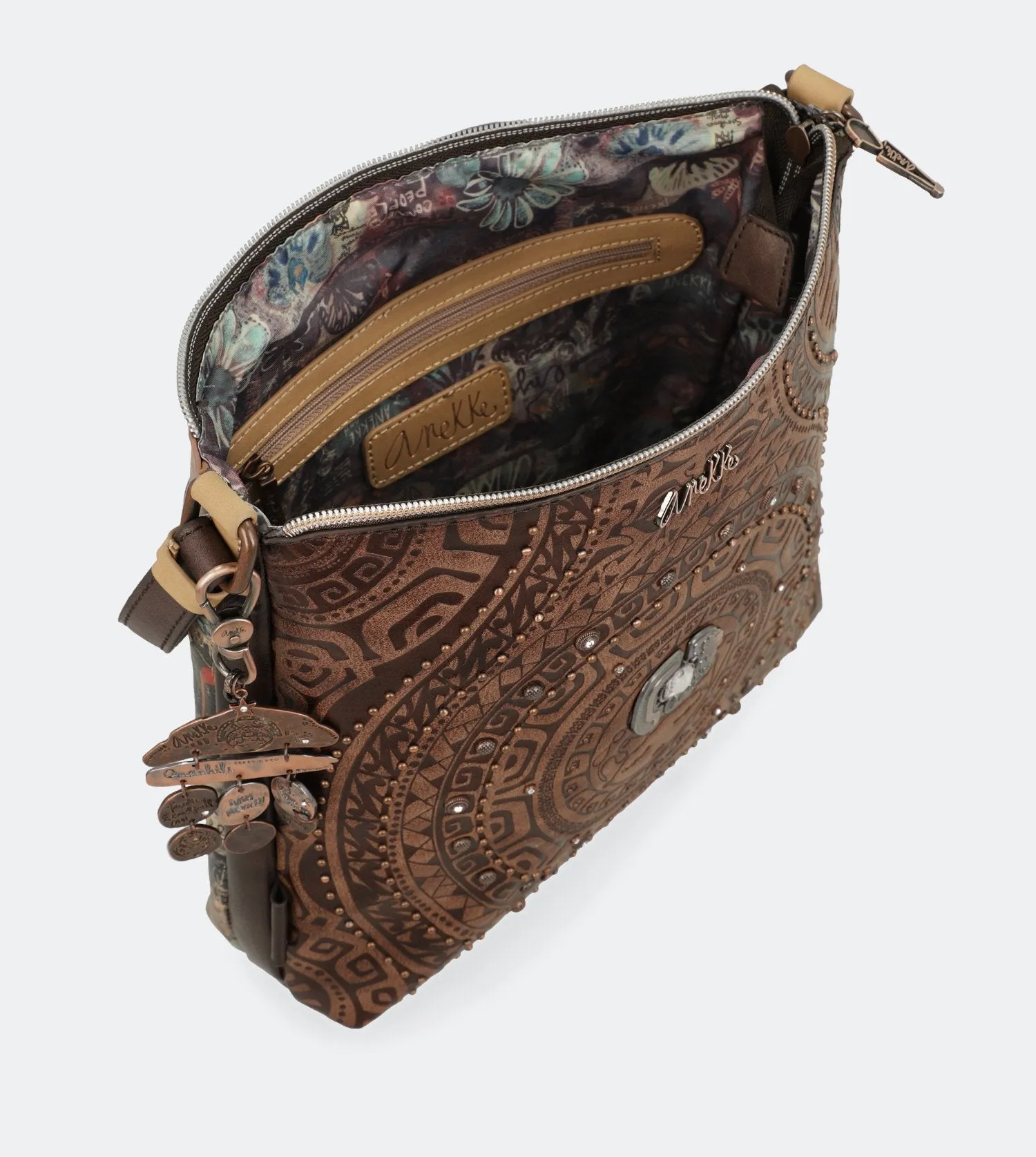 Ixchel Walking crossbody bag