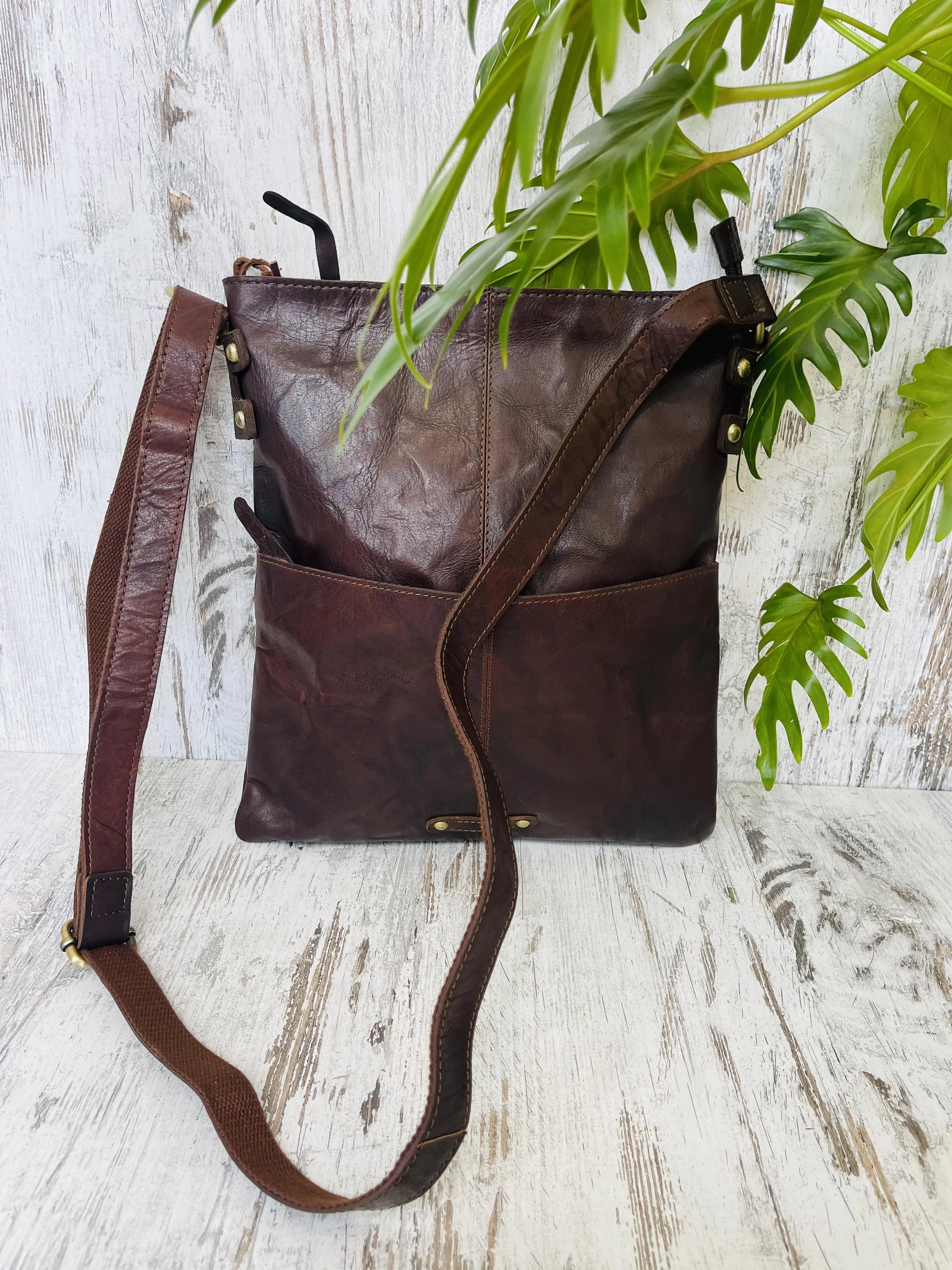 Kate Leather Crossbody Bag - Brown